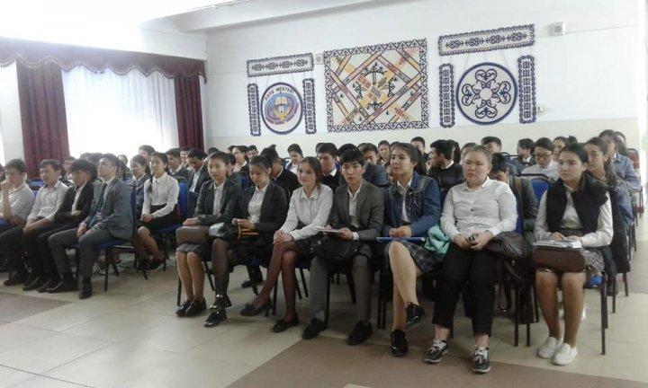 "Қауіпсіз Интернет " ақпараттық науқанында "интернет және біз"