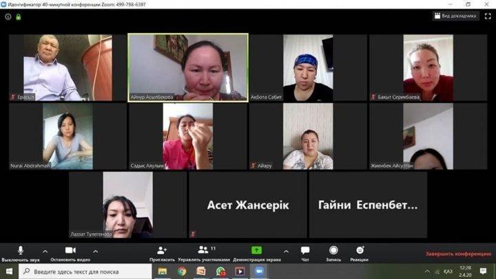 Жалпы ата-аналар жиналысы "Zoom", "WhatsApp" қосымшаларында ұйымдастырылды.