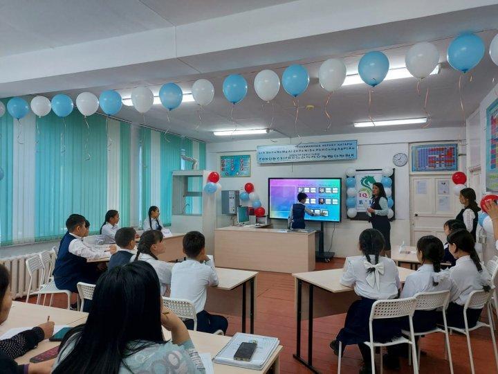 "Оқуға құштар мектеп жобасы" аясында 6-сыныптар арасында "IQ бәйге" интеллектуалды сайысы ұйымдастырылды.